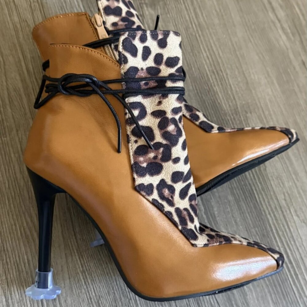 Leopard Print Stiletto Ankle Boots Lace Up Pointed Toe Zipper 38 US 7.5 NWOB